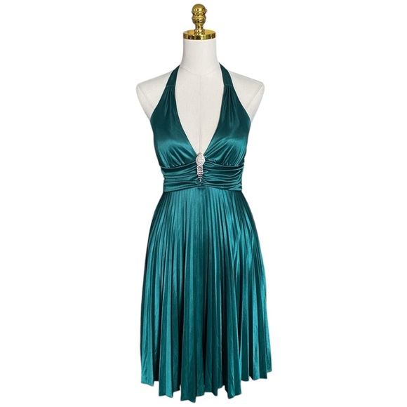 Green Y2K Homecoming Pleated Halter Fit-Flare Cocktail Mini Babydoll Dress Sz M - Picture 2 of 8